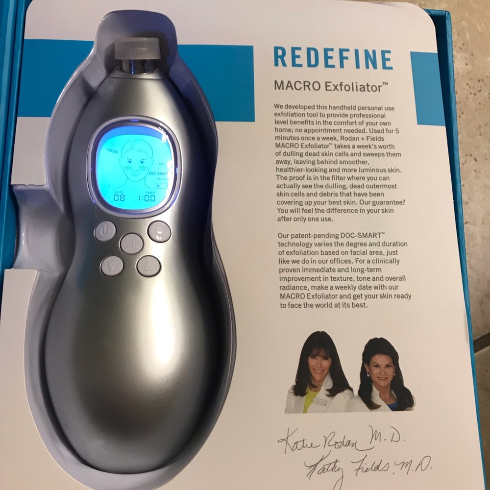 RODAN AND FIELDS Macro Exfoliator